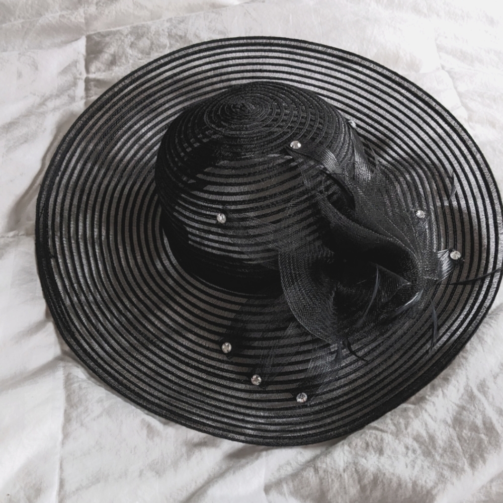 Derby hat